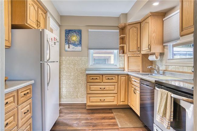11 Churchill Dr, House other with 2 bedrooms, 1 bathrooms and 7 parking in Listowel ON | Image 25