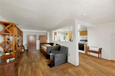 2267 6th Street, Home with 3 bedrooms, 5 bathrooms and null parking in Brooklyn NY | Image 3