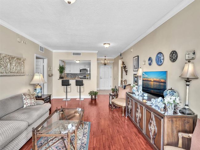 APT-506 - 2600 Sw 27 Th Ave, Condo with 2 bedrooms, 2 bathrooms and null parking in Miami FL | Image 14