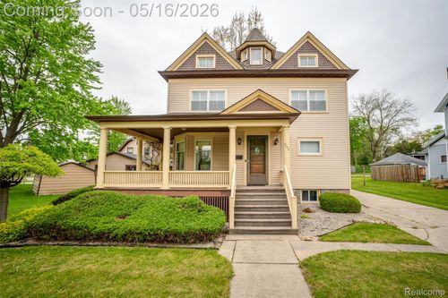 207 N Pine River St, Ithaca, MI, 48847-1041 | Card Image