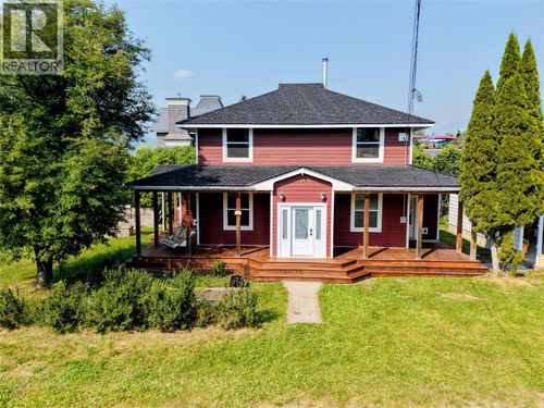 602 5th Ave, Fernie, BC, V0B1M0 | Card Image