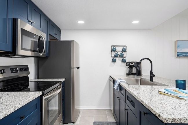 1907 Bayhouse Dr, Condo with 2 bedrooms, 2 bathrooms and null parking in Rockport TX | Image 5