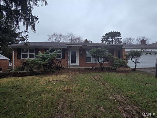 867 Greenshire Court, St Louis, MO, 63130 | Card Image