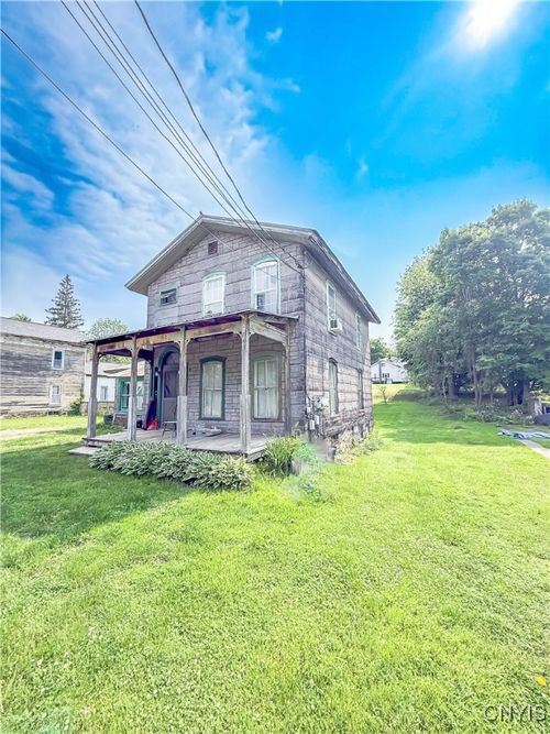 31 Salina St, Lacona, NY, 13083-3224 | Card Image