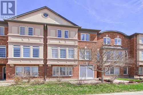 163 Zokol Drive, Aurora, ON, L4G0C4 | Card Image