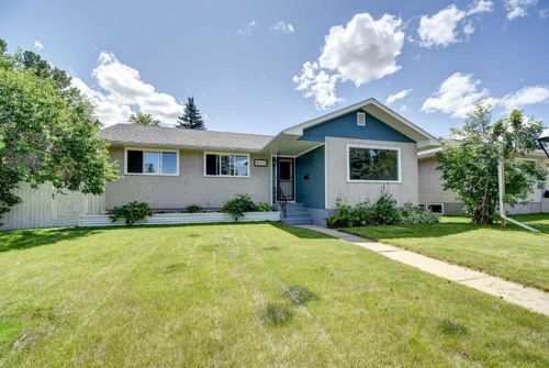 4313 35 Street, Red Deer, AB, T4N0R2 | Card Image