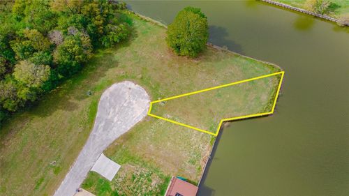 196 Forest Dr, Huntsville, TX, 77340-5676 | Card Image