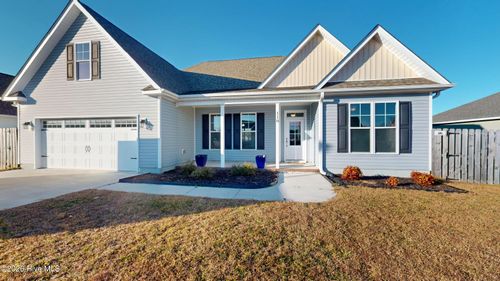110 Paddle Trail Ln, Swansboro, NC, 28584-7033 | Card Image