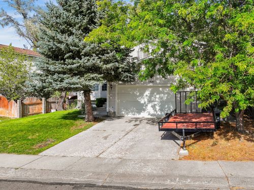 1521 Oakwood Dr, Elko, NV, 89801-4894 | Card Image