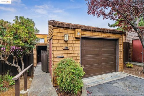 160 Kathy Ellen Dr, Vallejo, CA, 94591-3629 | Card Image
