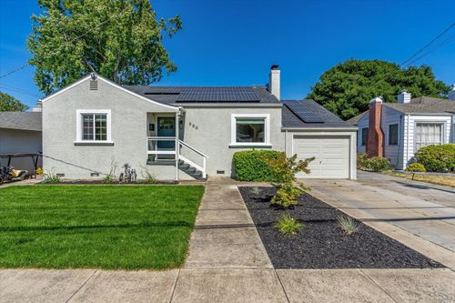 230 S Hartson Street, Napa, CA, 94559 | Card Image