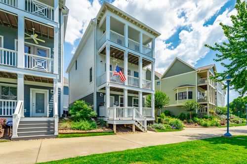 634 Mariner Way, Chattanooga, TN, 37402-2924 | Card Image