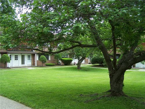 114 Park Ln, Warwick, NY, 10990-1733 | Card Image