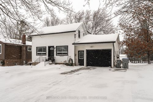 45 Blenheim St, Mitchell, ON, N0K1N0 | Card Image