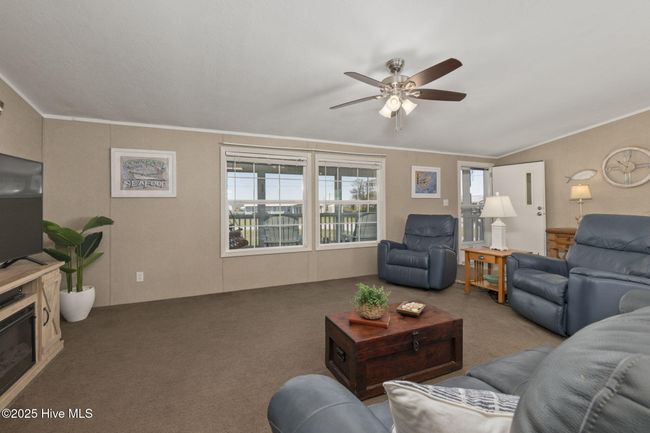 302 Bayview Dr, House other with 3 bedrooms, 2 bathrooms and 1 parking in Harkers Island NC | Image 13