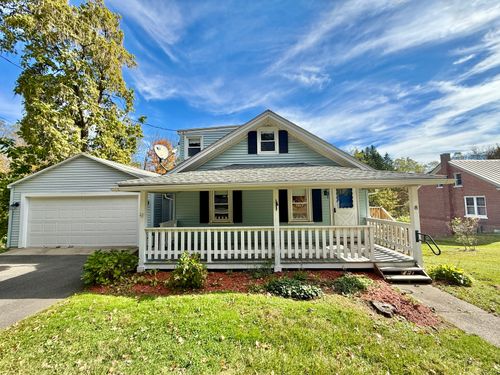 8 Main St N, Bethlehem, CT, 06751-1702 | Card Image