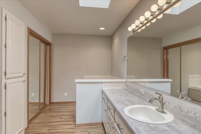 3023 S Winthrop Ln, Condo with 2 bedrooms, 3 bathrooms and null parking in Spokane WA | Image 38