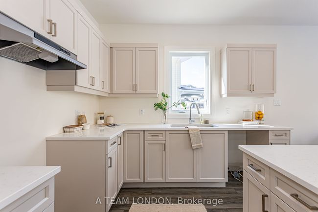 93 The Promenade, House other with 4 bedrooms, 3 bathrooms and 2 parking in Port Stanley ON | Image 6