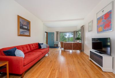 Gleaming refinished floors | Image 3