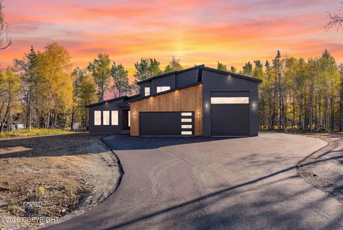 2030 W Cameron Dr, Wasilla, AK, 99654 | Card Image