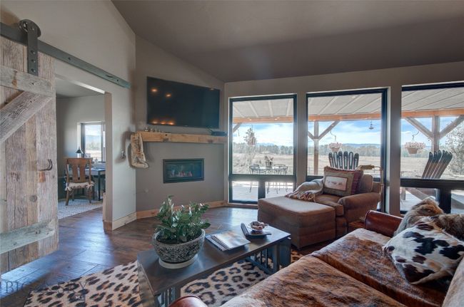 11762 Gooch Hill Rd, House other with 3 bedrooms, 3 bathrooms and null parking in Gallatin Gateway MT | Image 12