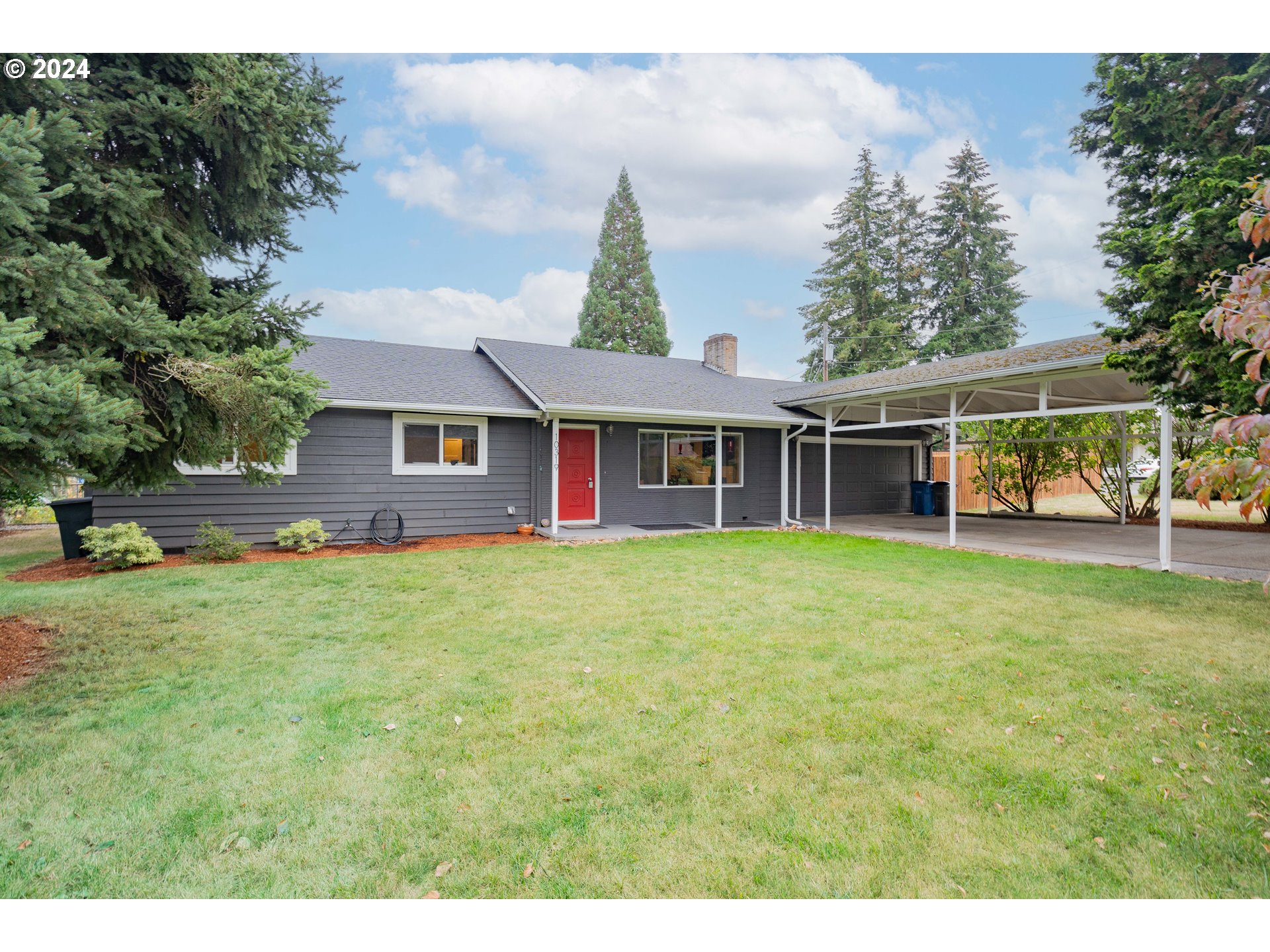 Manor Dr, Vancouver, WA 98686