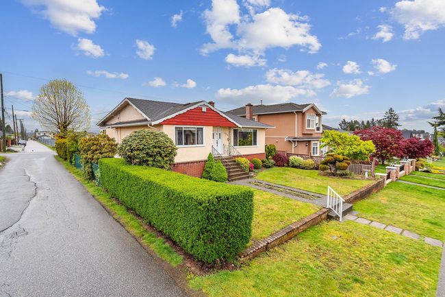3713 Fir Street, House other with 4 bedrooms, 1 bathrooms and 2 parking in Burnaby BC | Image 35