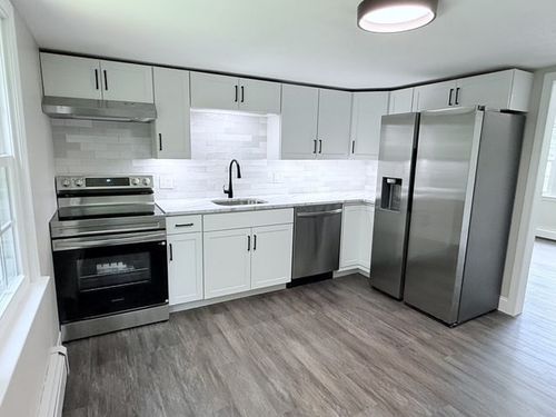 2-8 Myles Standish Dr, Haverhill, MA, 01835 | Card Image
