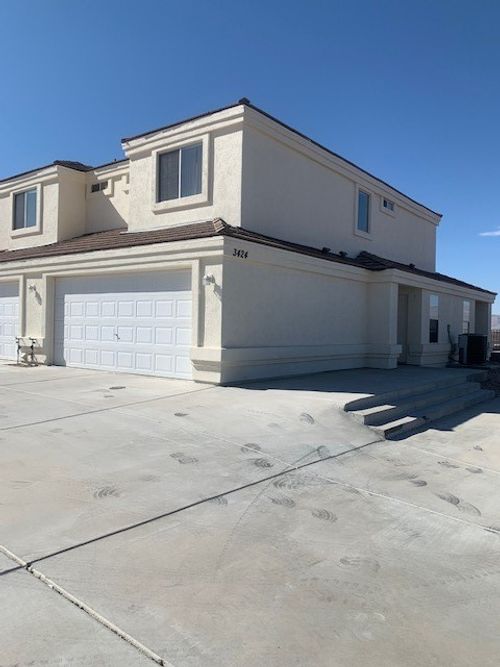 1-3424 Sunriver Rd, Bullhead City, AZ, 86429-7687 | Card Image