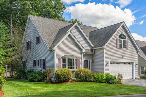 21 Steinbeck St, Tyngsboro, MA, 01879-2729 | Card Image