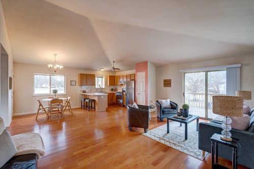 201 Hjemdal Ln, DEERFIELD, WI, 53531-9439 | Card Image