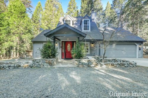 13202 Quaker Hill Cross Rd, Nevada City, CA, 95959-8835 | Card Image