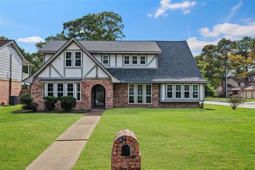 4735 Charade Dr, Houston, TX, 77066-2620 | Card Image