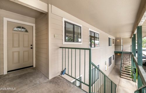 22-236-3200 S Litzler Dr, Flagstaff, AZ, 86005-8903 | Card Image