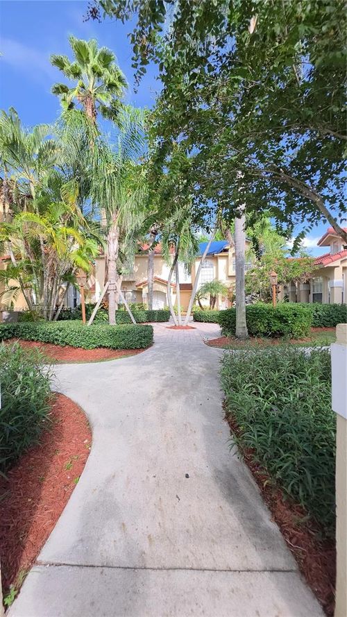 201-21555 Sw 87th Ct, Cutler Bay, FL, 33189-7313 | Card Image