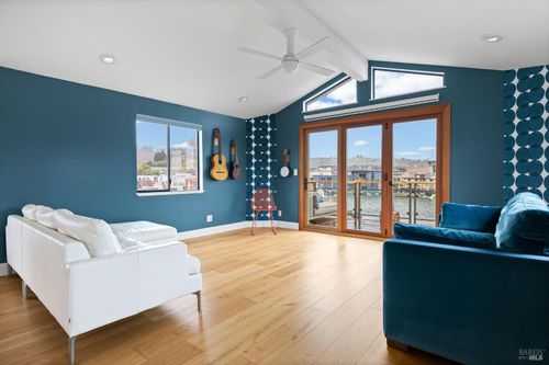 38 S. 40 Dock None, Sausalito, CA, 94965 | Card Image