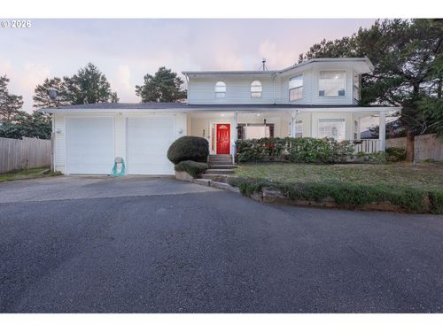 2340 S Crestline Dr, Waldport, OR, 97394 | Card Image