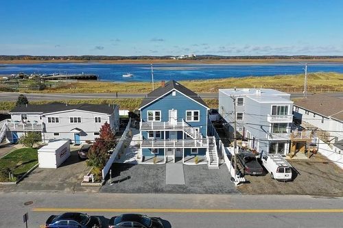 301 Portsmouth Ave, Seabrook, NH, 03874-4724 | Card Image