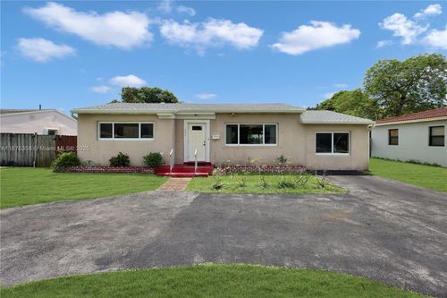 2834 Jackson St, Hollywood, FL, 33020-4740 | Card Image