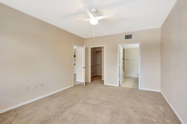 APT-302 - 6510 Emerald Dunes Dr, Condo with 2 bedrooms, 2 bathrooms and null parking in West Palm Beach FL | Image 24