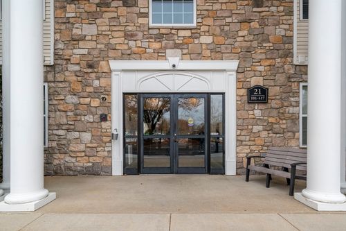 apt-412-21 Hampshire Rd, Methuen, MA, 01844-1148 | Card Image