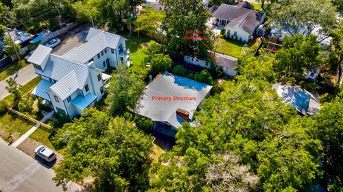 637 Palmetto St, Mount Pleasant, SC, 29464-4440 | Card Image