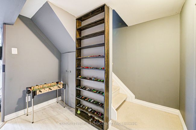 83 Corey Cir, Condo with 3 bedrooms, 3 bathrooms and 1 parking in Georgetown ON | Image 37