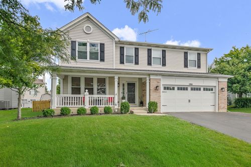 590 Chesterfield Ln, South Elgin, IL, 60177-3299 | Card Image