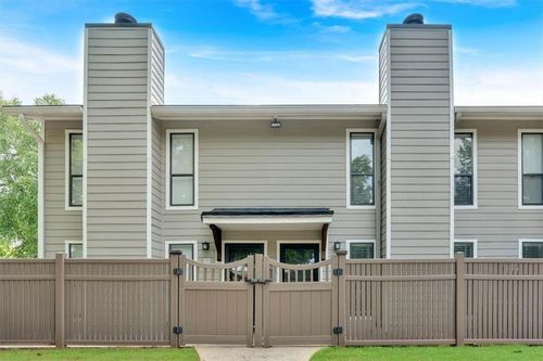 202 Park Ridge Cir, Marietta, GA, 30068-4634 | Card Image