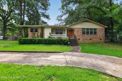 2862 14th Pl, Meridian, MS, 39305-4747 | Card Image