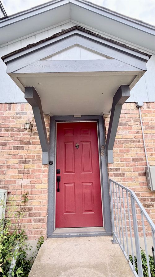 apt-96-1411 Gracy Farms Ln, Austin, TX, 78758-2228 | Card Image