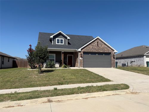 1104 Southridge Ln, Sherman, TX, 75092-4567 | Card Image