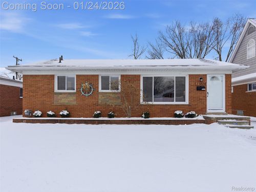 23024 Playview St, Saint Clair Shores, MI, 48082-1309 | Card Image