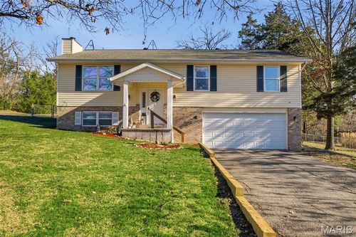 7062 Wedgewood Dr, Cedar Hill, MO, 63016-3430 | Card Image